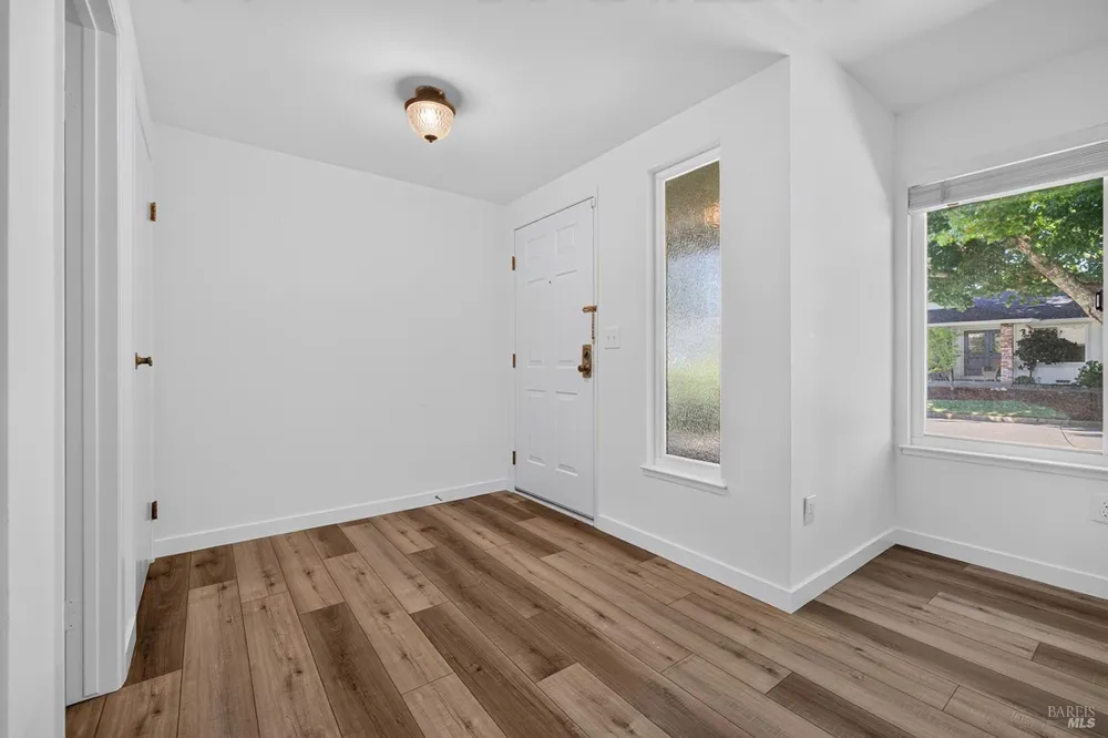 170 Mountain Vista Circle Santa Rosa, CA 95409
