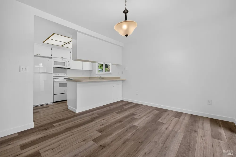 170 Mountain Vista Circle Santa Rosa, CA 95409