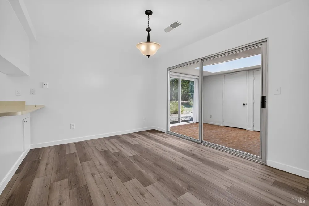 170 Mountain Vista Circle Santa Rosa, CA 95409