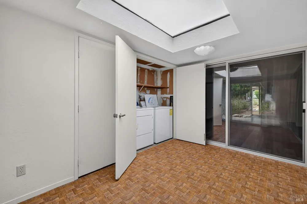 170 Mountain Vista Circle Santa Rosa, CA 95409
