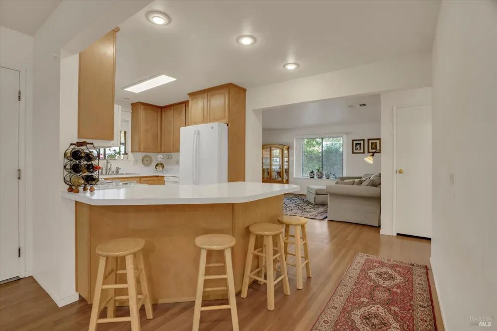 298 Markham Avenue Vacaville, CA 95688
