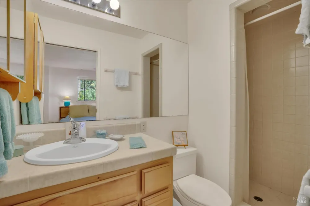 298 Markham Avenue Vacaville, CA 95688