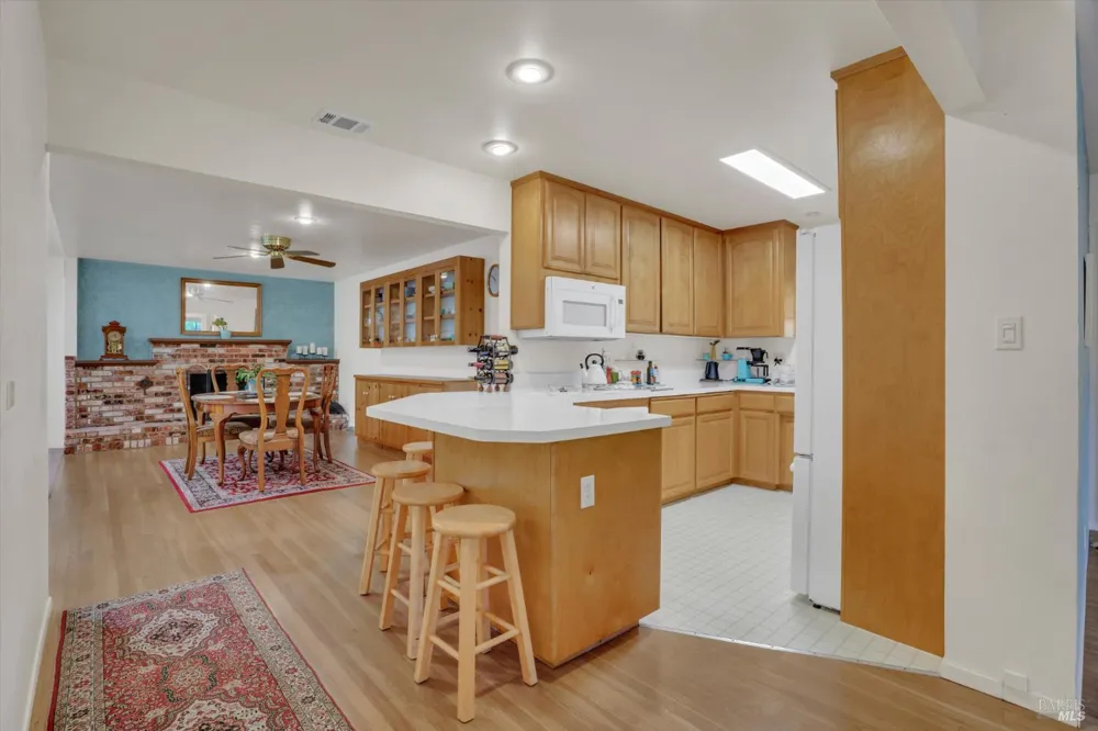298 Markham Avenue Vacaville, CA 95688