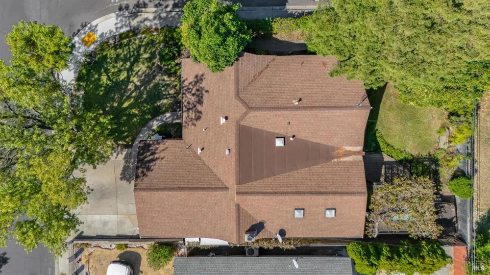 298 Markham Avenue Vacaville, CA 95688