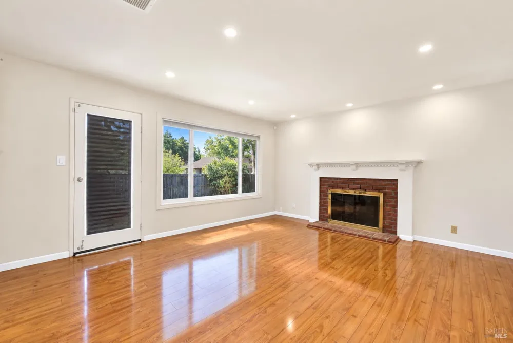 272 Jasmine Street Fairfield, CA 94533