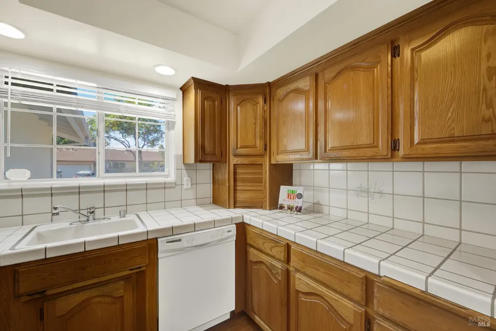 272 Jasmine Street Fairfield, CA 94533