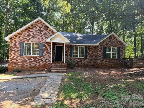3705 Griffith Road