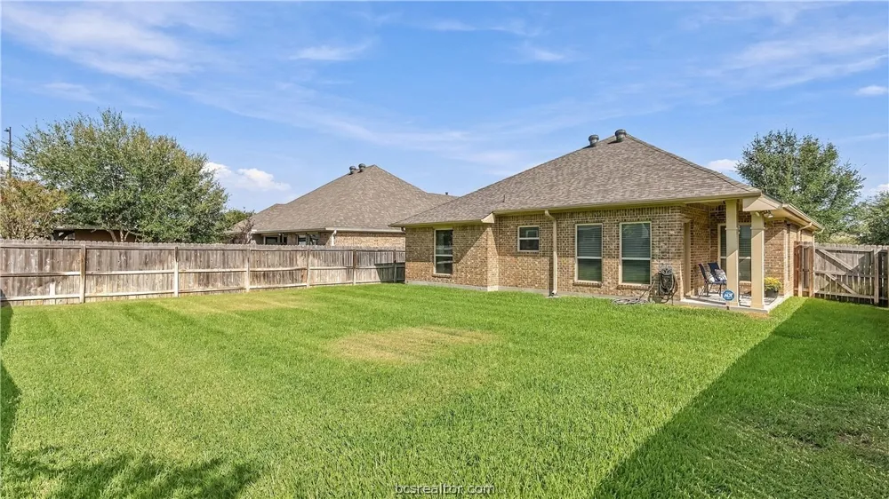 4142 Shallow Creek Loop College Station, TX 77845