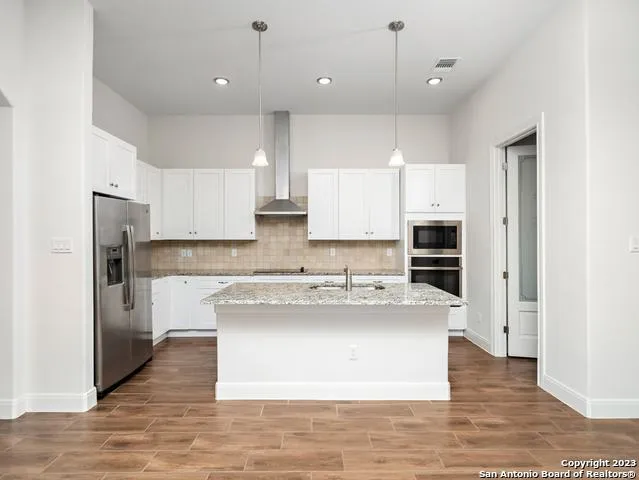 530 CARRIAGE HOUSE Unit 42 Spring Branch, TX 78070