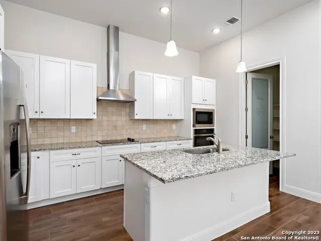 530 CARRIAGE HOUSE Unit 42 Spring Branch, TX 78070