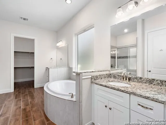 530 CARRIAGE HOUSE Unit 42 Spring Branch, TX 78070