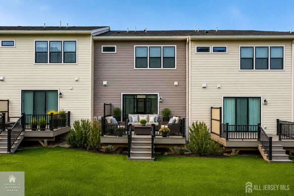 16 Valiant Court Middletown, NJ 07748