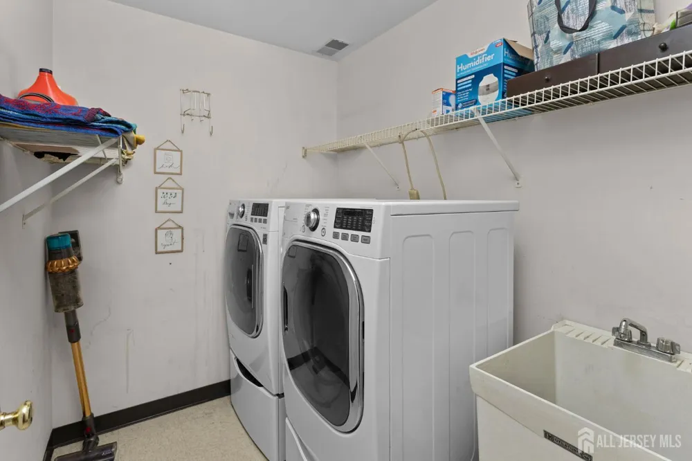 301 Pheasant Run South Brunswick, NJ 08852