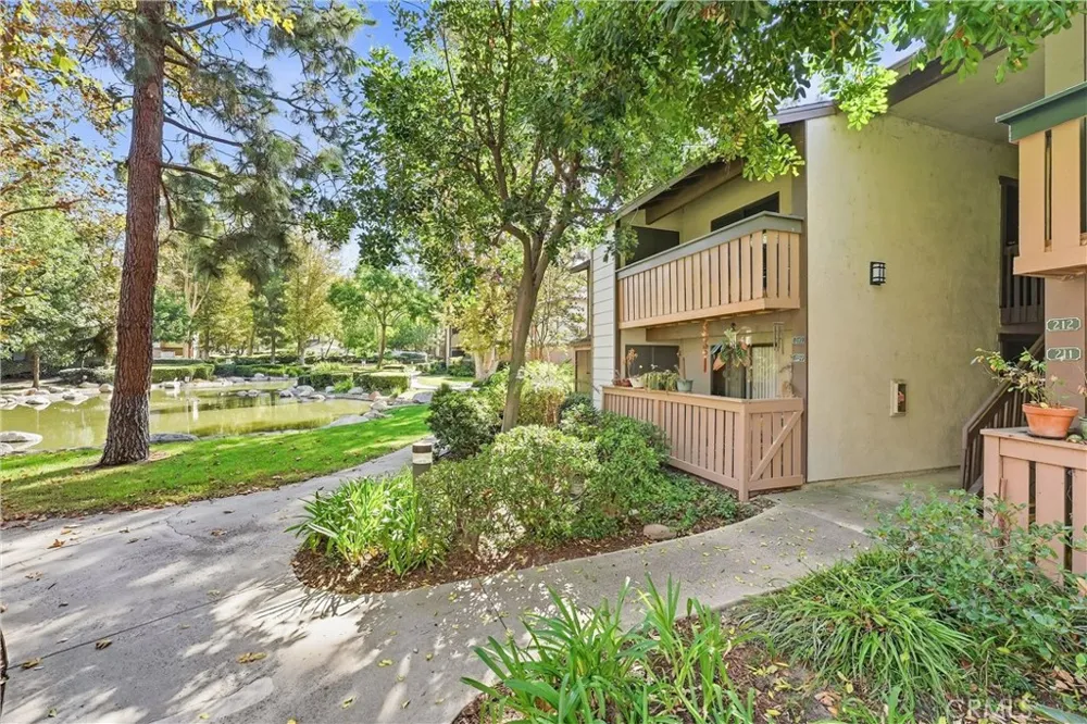 20702 El Toro Rd #212 Lake Forest, CA 92630