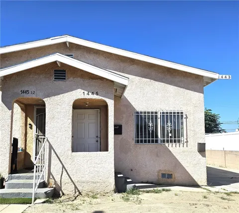 1445 W 82nd