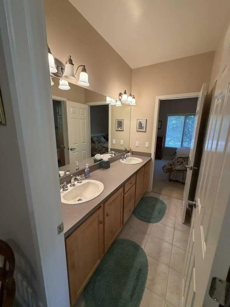 4786 Sunflower Ridge Drive NE Ada, MI 49301