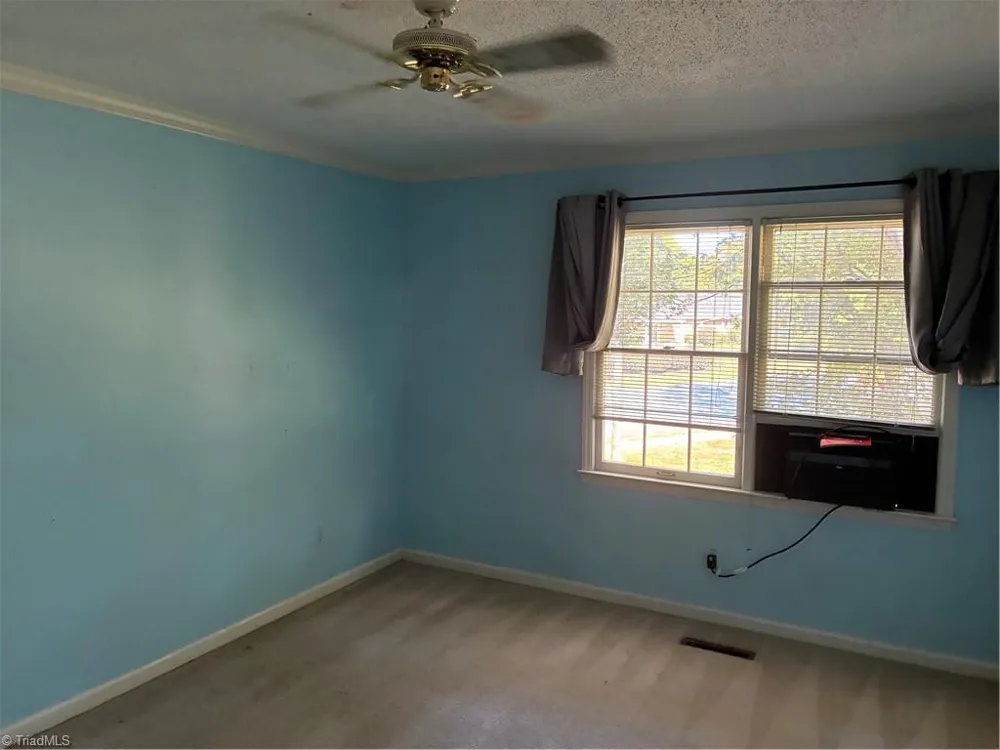 930 Foxhall Drive Winston-Salem, NC 27106