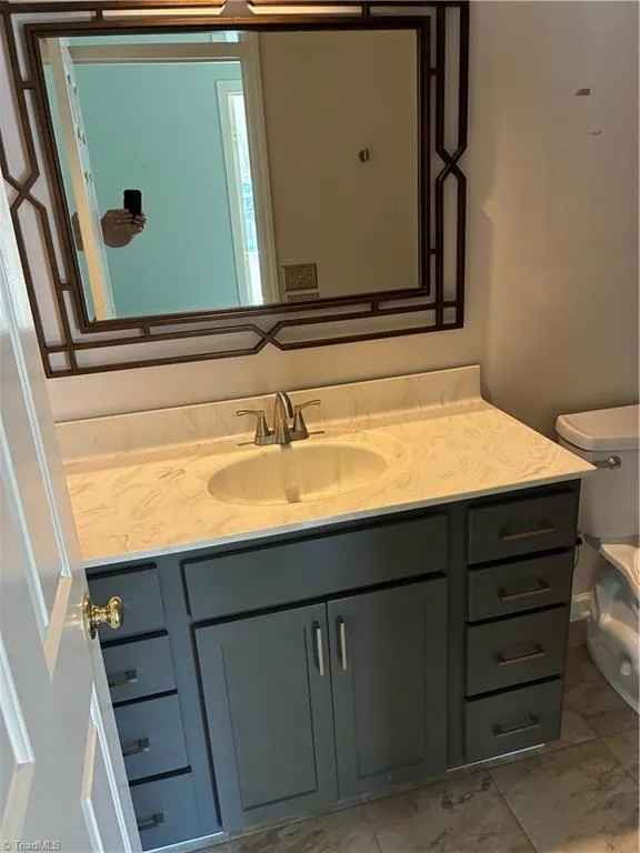 930 Foxhall Drive Winston-Salem, NC 27106