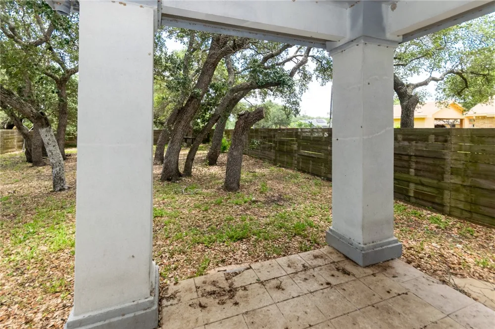 1045 S 13th Street Aransas Pass, TX 78336
