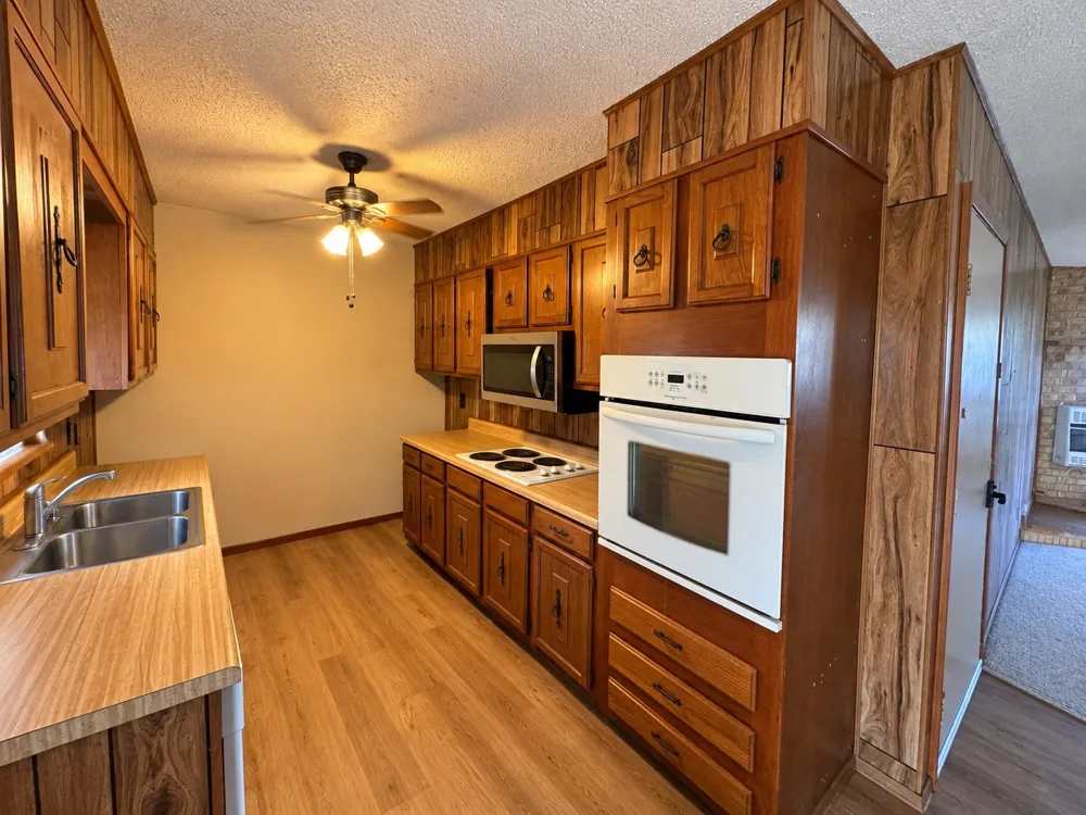 225 Elizabeth Lane Blossom, TX 75416