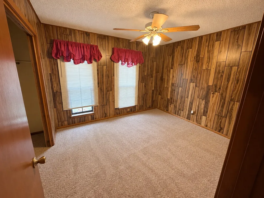 225 Elizabeth Lane Blossom, TX 75416