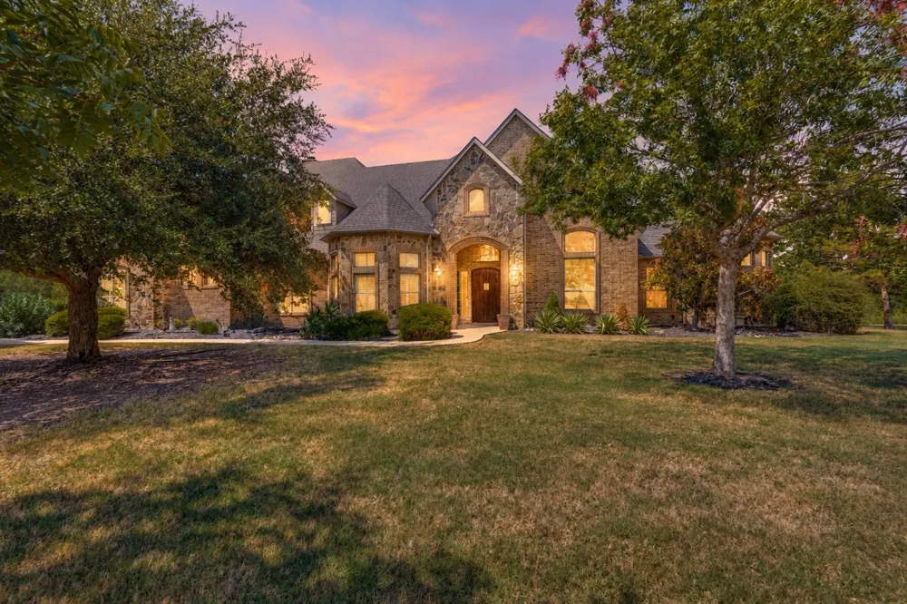 2 Dancing Waters McLendon Chisholm, TX 75032