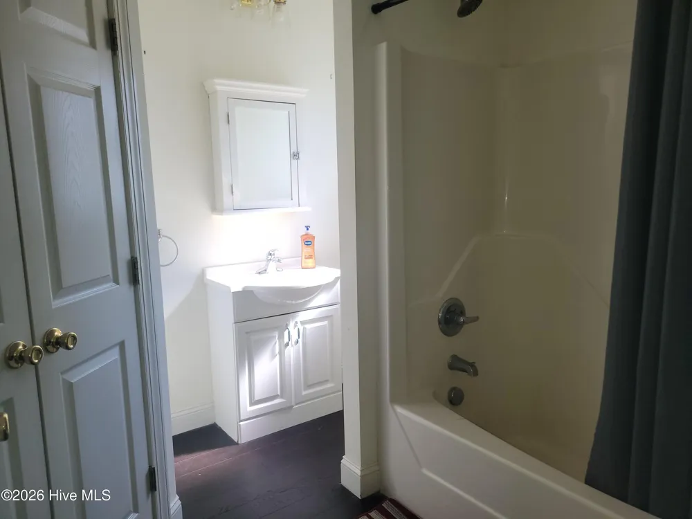 4511 Bobwhite Trail Wilson, NC 27896