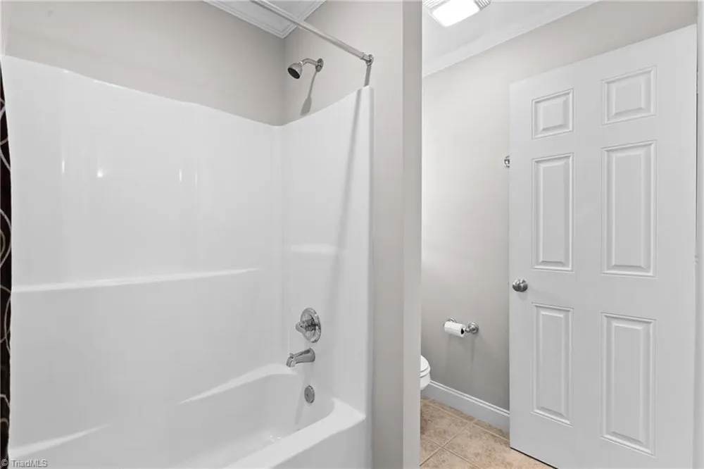 1797 Ramhurst Drive Clemmons, NC 27012