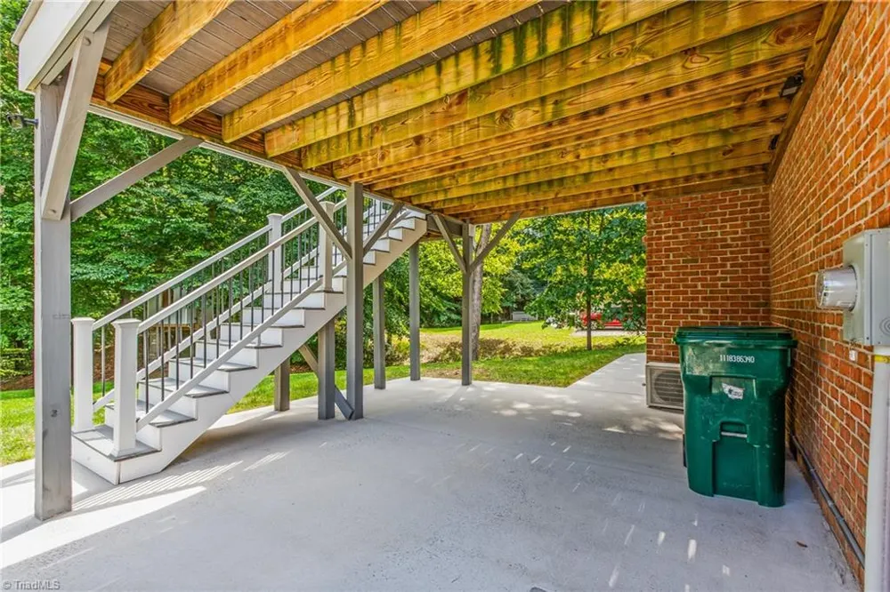 1797 Ramhurst Drive Clemmons, NC 27012