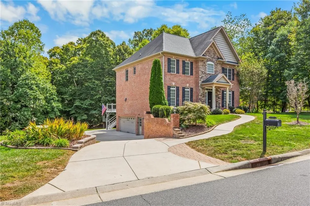 1797 Ramhurst Drive Clemmons, NC 27012