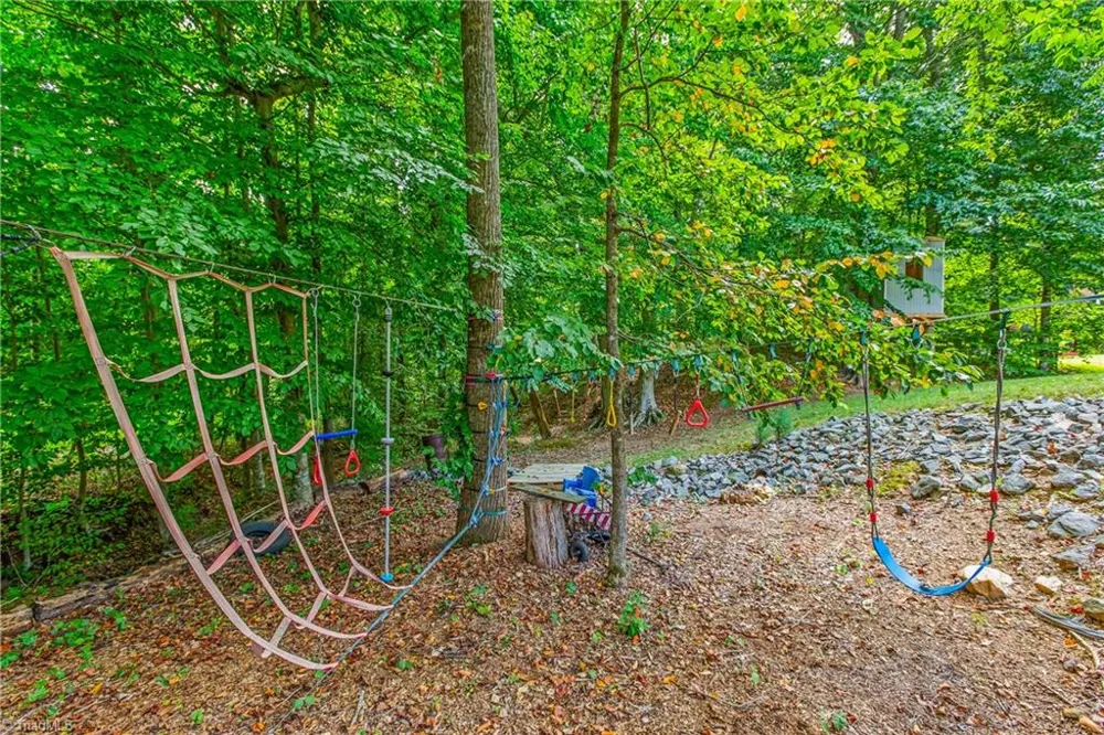 1797 Ramhurst Drive Clemmons, NC 27012