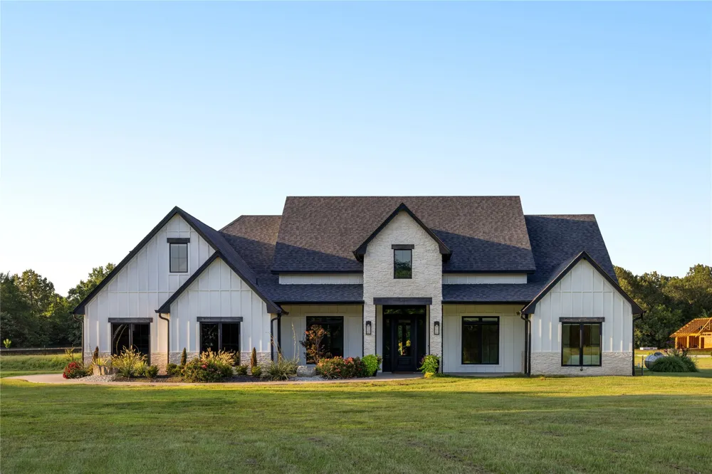 15170 Farm Road 79 Sumner, TX 75486