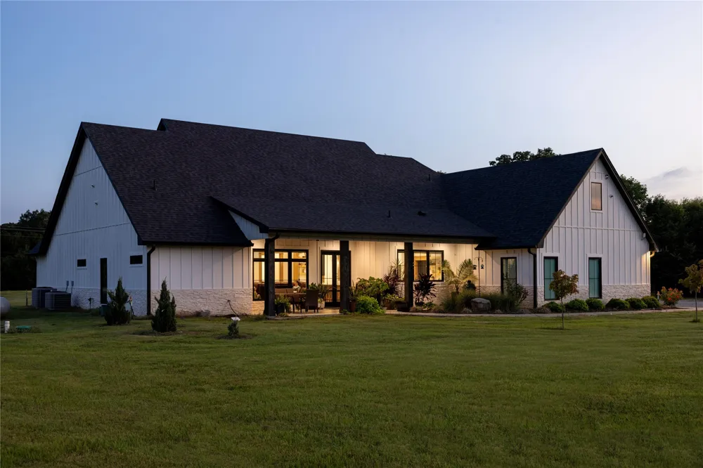 15170 Farm Road 79 Sumner, TX 75486