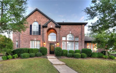 1531 Parkside Circle