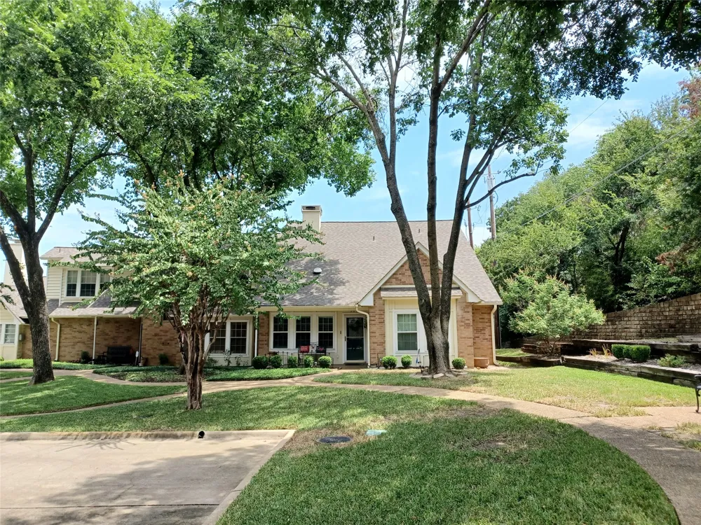3611 Soft Wind Court Grapevine, TX 76051