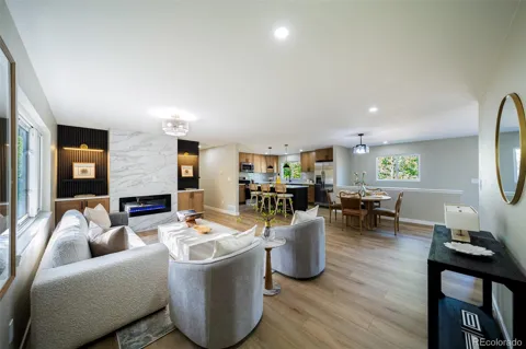 3461 W 106th Place