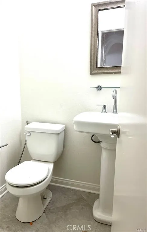 21821 Burbank Boulevard #138 Woodland Hills, CA 91367