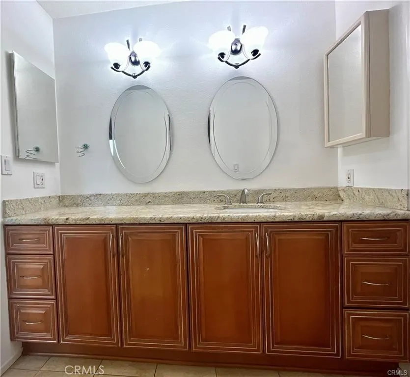 21821 Burbank Boulevard #138 Woodland Hills, CA 91367