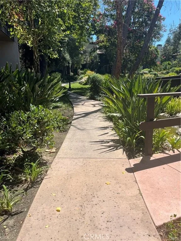 21821 Burbank Boulevard #138 Woodland Hills, CA 91367