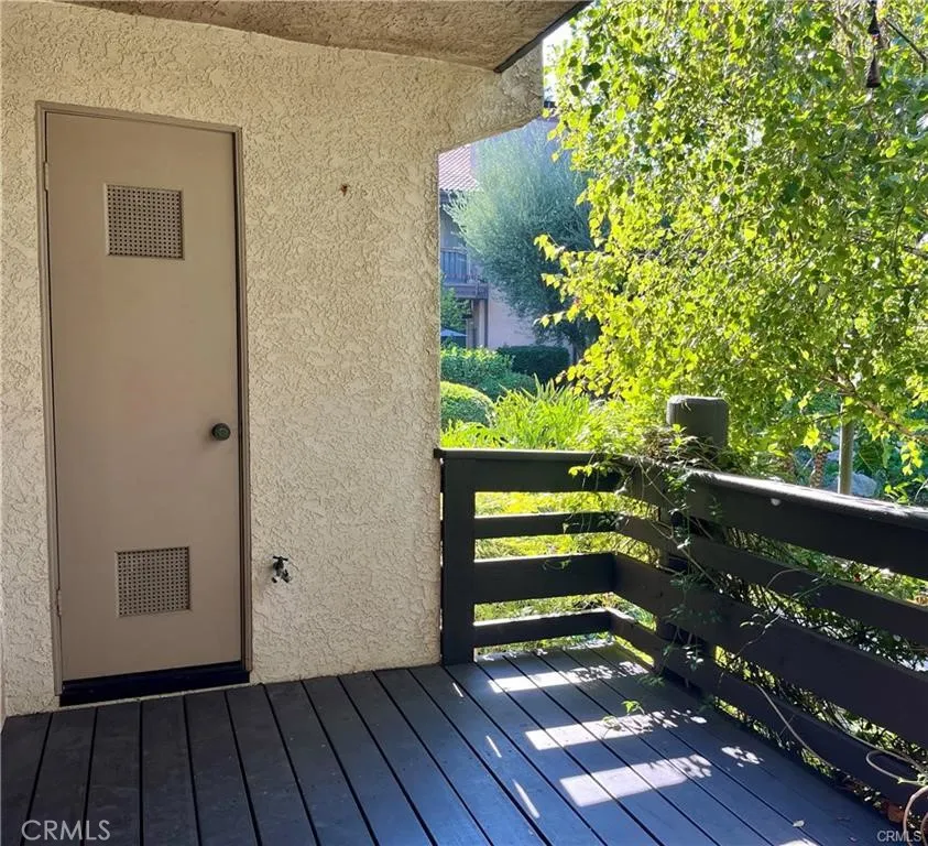 21821 Burbank Boulevard #138 Woodland Hills, CA 91367