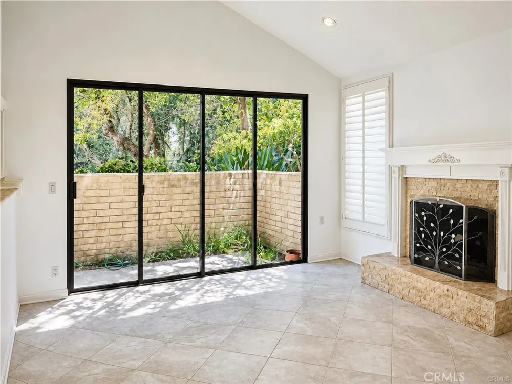21821 Burbank Boulevard #138 Woodland Hills, CA 91367