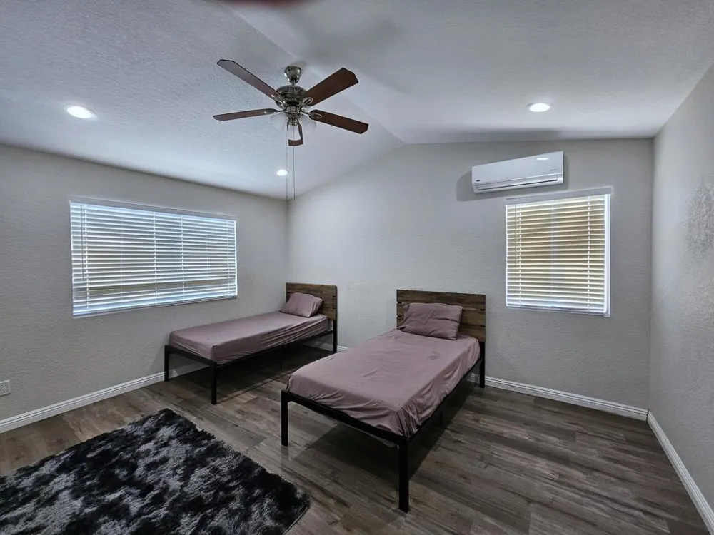 69911 Willow Lane Cathedral City, CA 92234