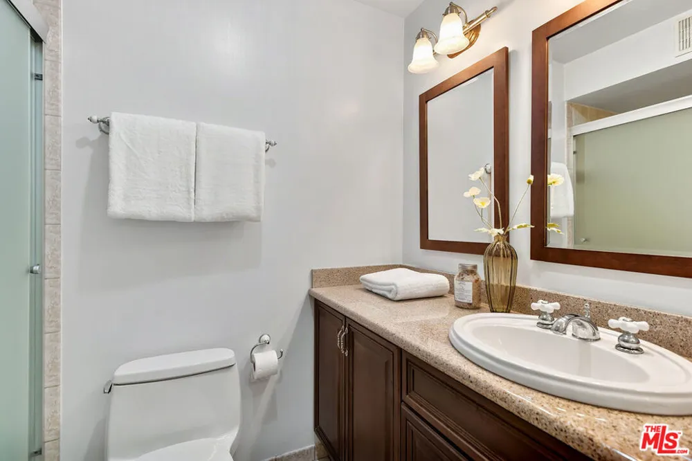 6515 Green Valley Circle #104 Culver City, CA 90230