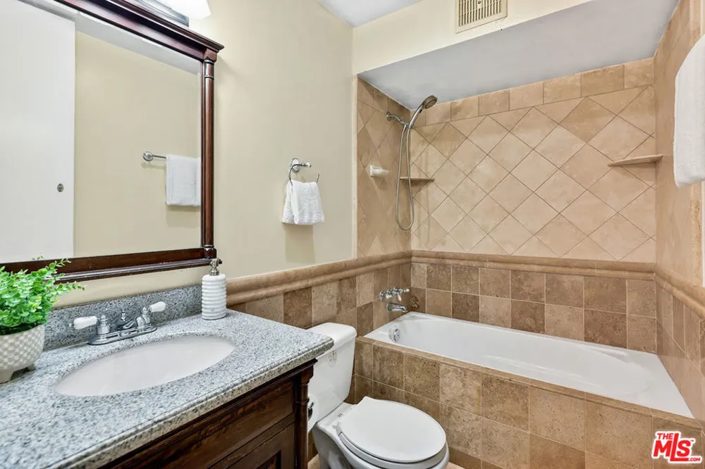 6515 Green Valley Circle #104 Culver City, CA 90230