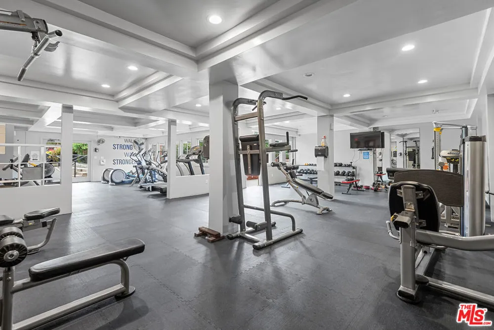 6515 Green Valley Circle #104 Culver City, CA 90230