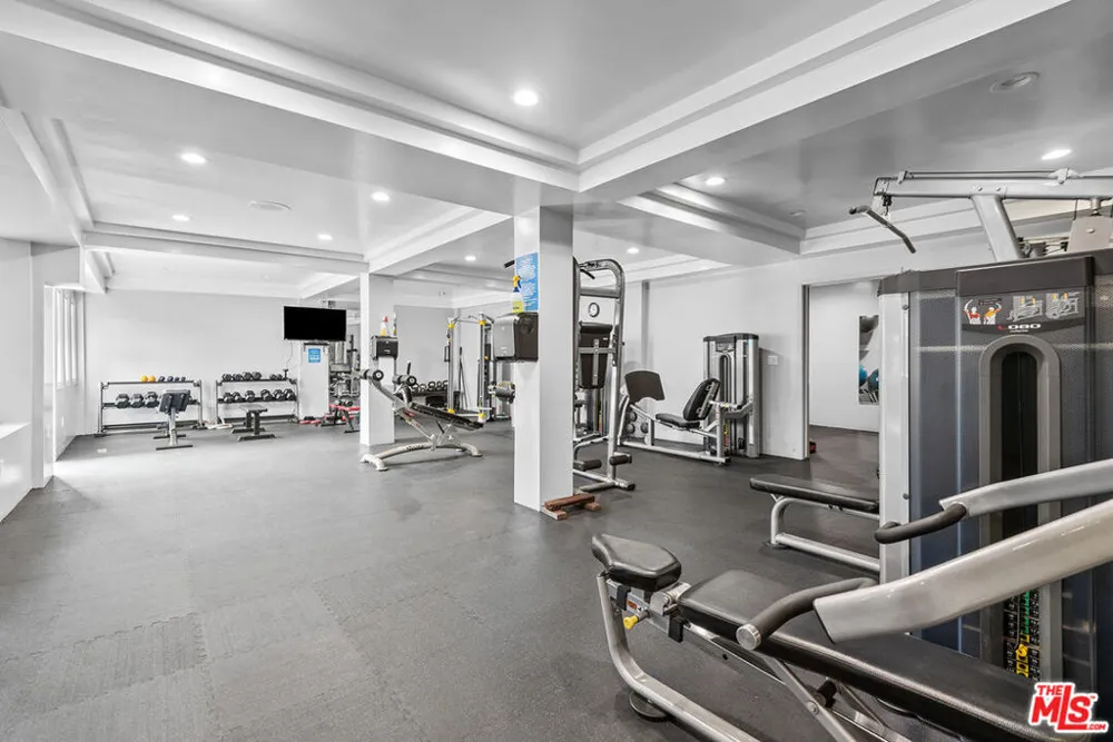 6515 Green Valley Circle #104 Culver City, CA 90230