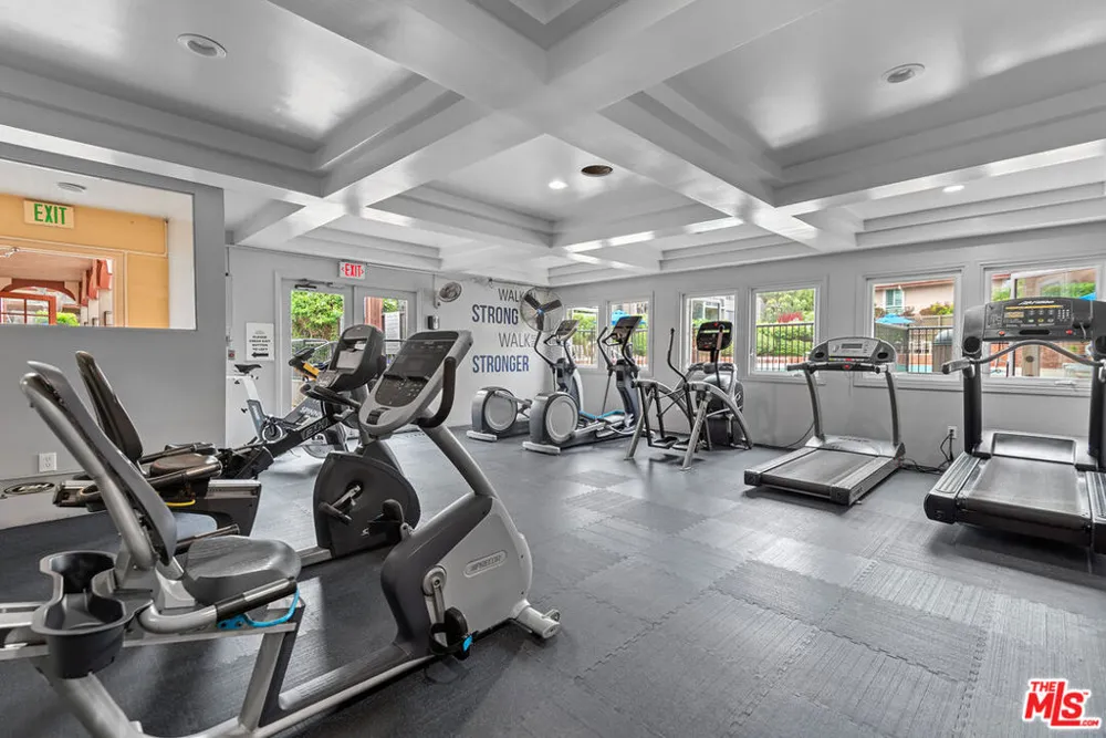 6515 Green Valley Circle #104 Culver City, CA 90230