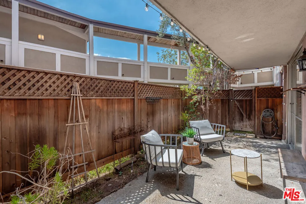 6515 Green Valley Circle #104 Culver City, CA 90230