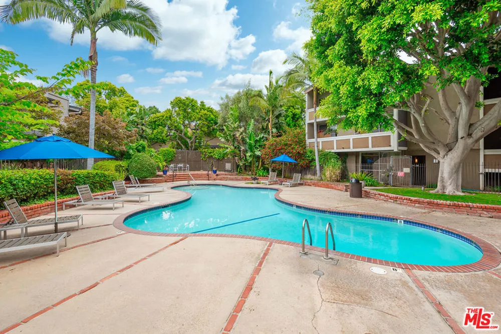 6515 Green Valley Circle #104 Culver City, CA 90230