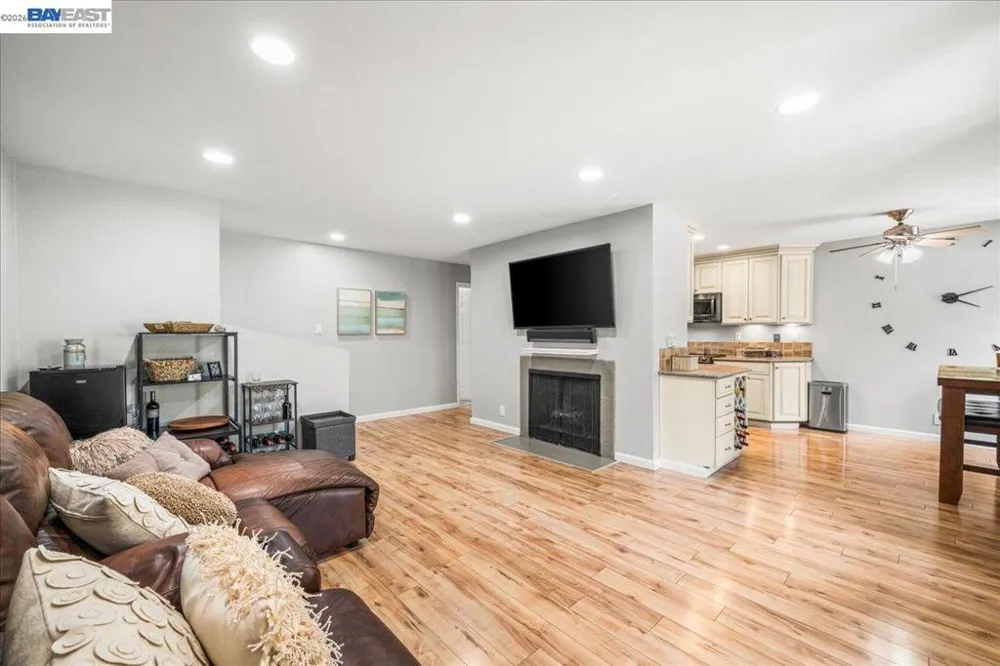 9025 Alcosta Blvd #259 San Ramon, CA 94583